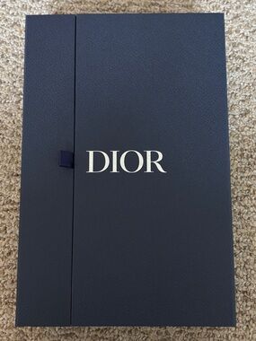 DIOR Dark Blue Magnetic Gift Box With Tissue Mint 15x10”